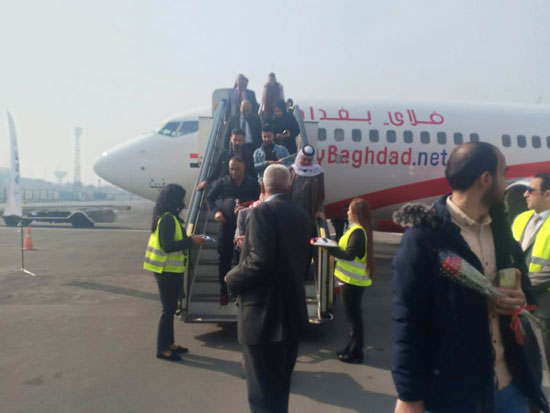 مطار القاهرة يستقبل أول رحلة من بغداد (11)