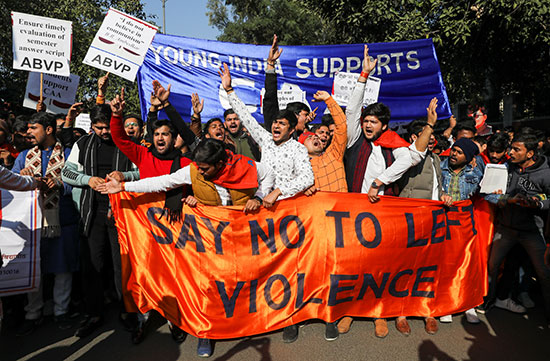 احتجاجات على قانون الجنسية الجديد فى الهند