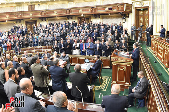 الجلسة العامة للبرلمان (12)