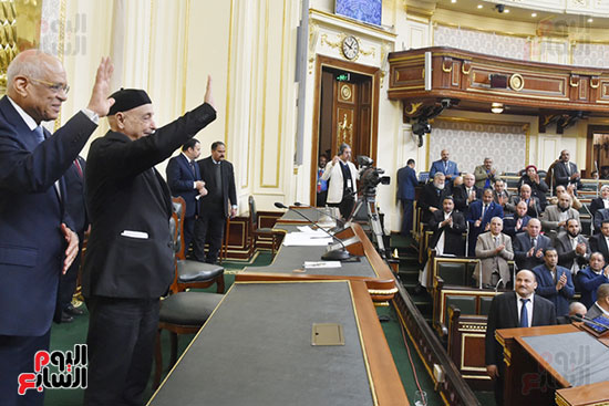 الجلسة العامة للبرلمان (18)