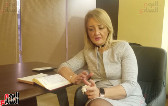  الدكتورة كورينا كورنيليا رئيس الغرفة التجارية الرومانية المصرية ببوخارست (3)