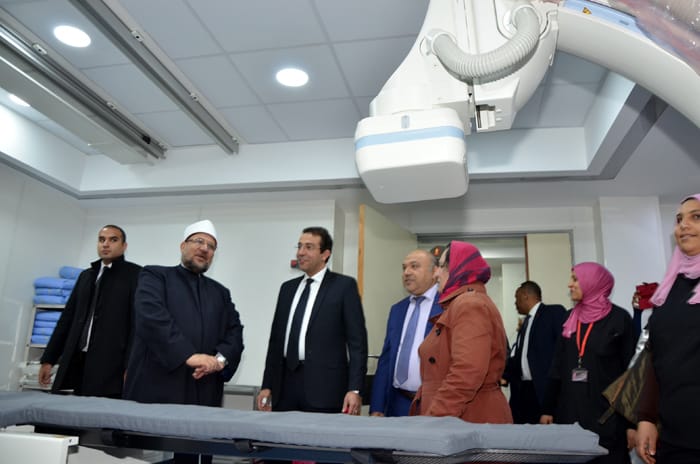 وزير الأوقاف يفتتح تطوير وحدة القسطرة بمستشفى الدعاة (3)