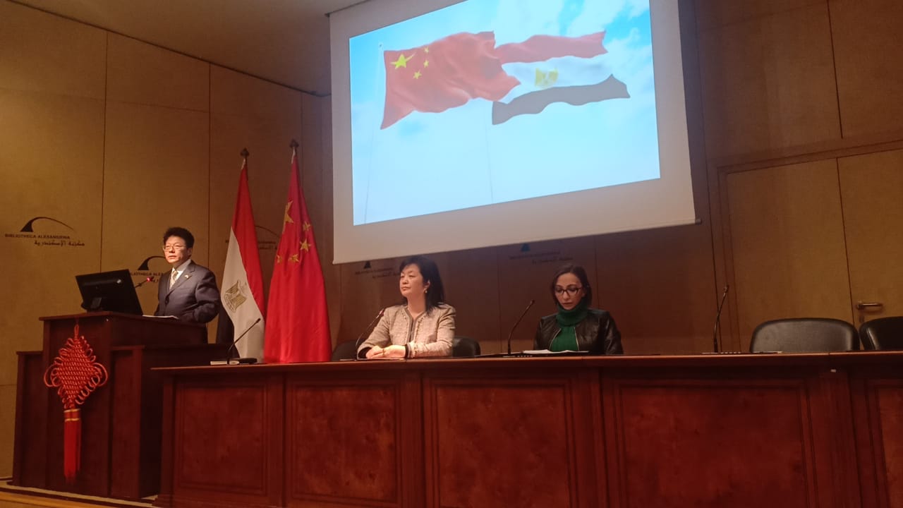 هان بينج، المسئول الاقتصادى والتجارى بسفارة الصين بالقاهرة (4)