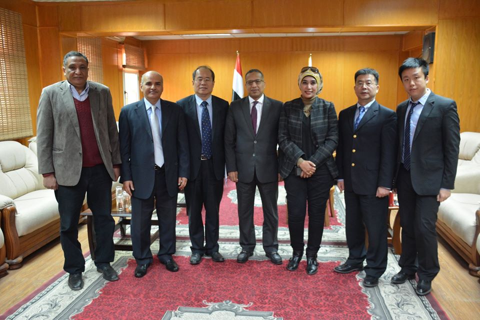 رئيس جامعة الأقصر يلتقى نائب السفير الصينى لبحث سبل التعاون (3)