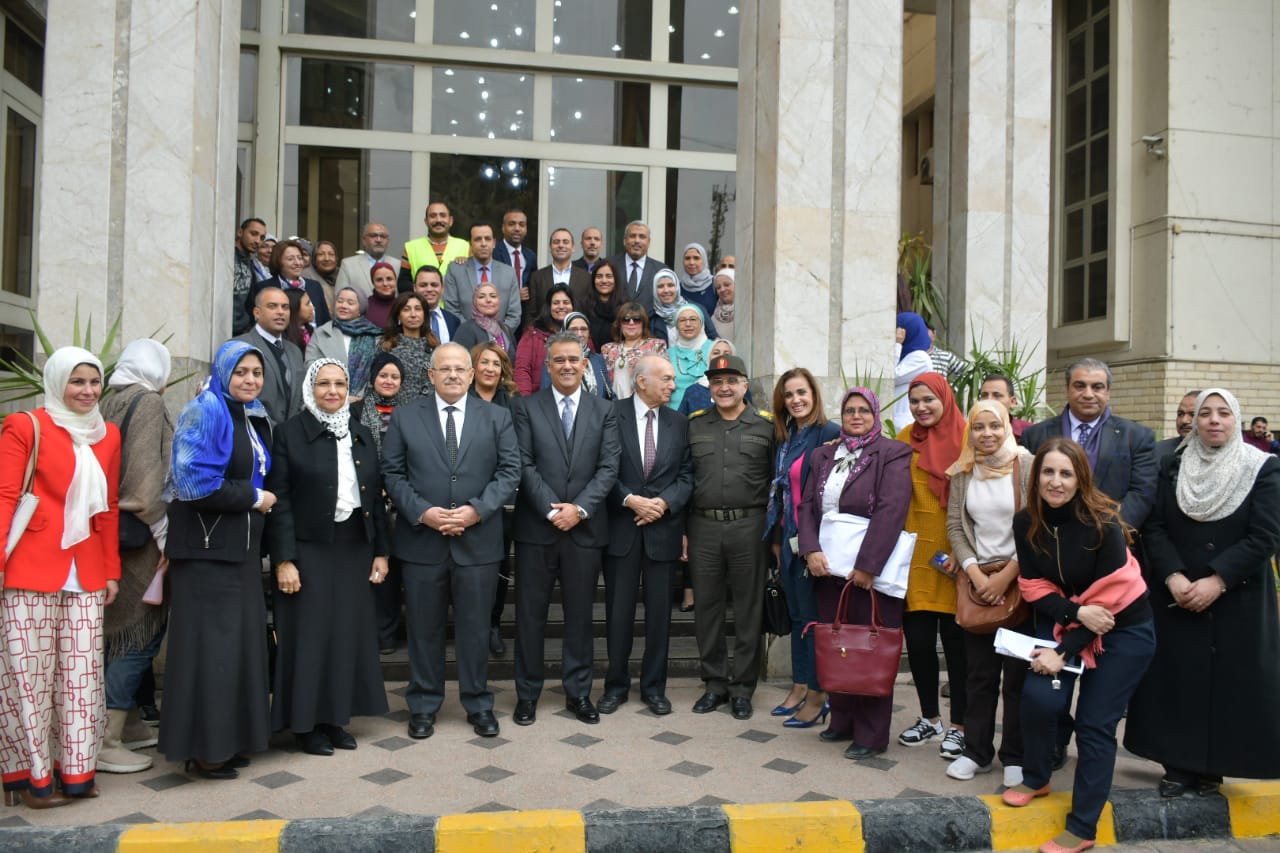 اجتماع مجلس كلية طب الفم والأسنان بحضور رئيس جامعة القاهرة (2)
