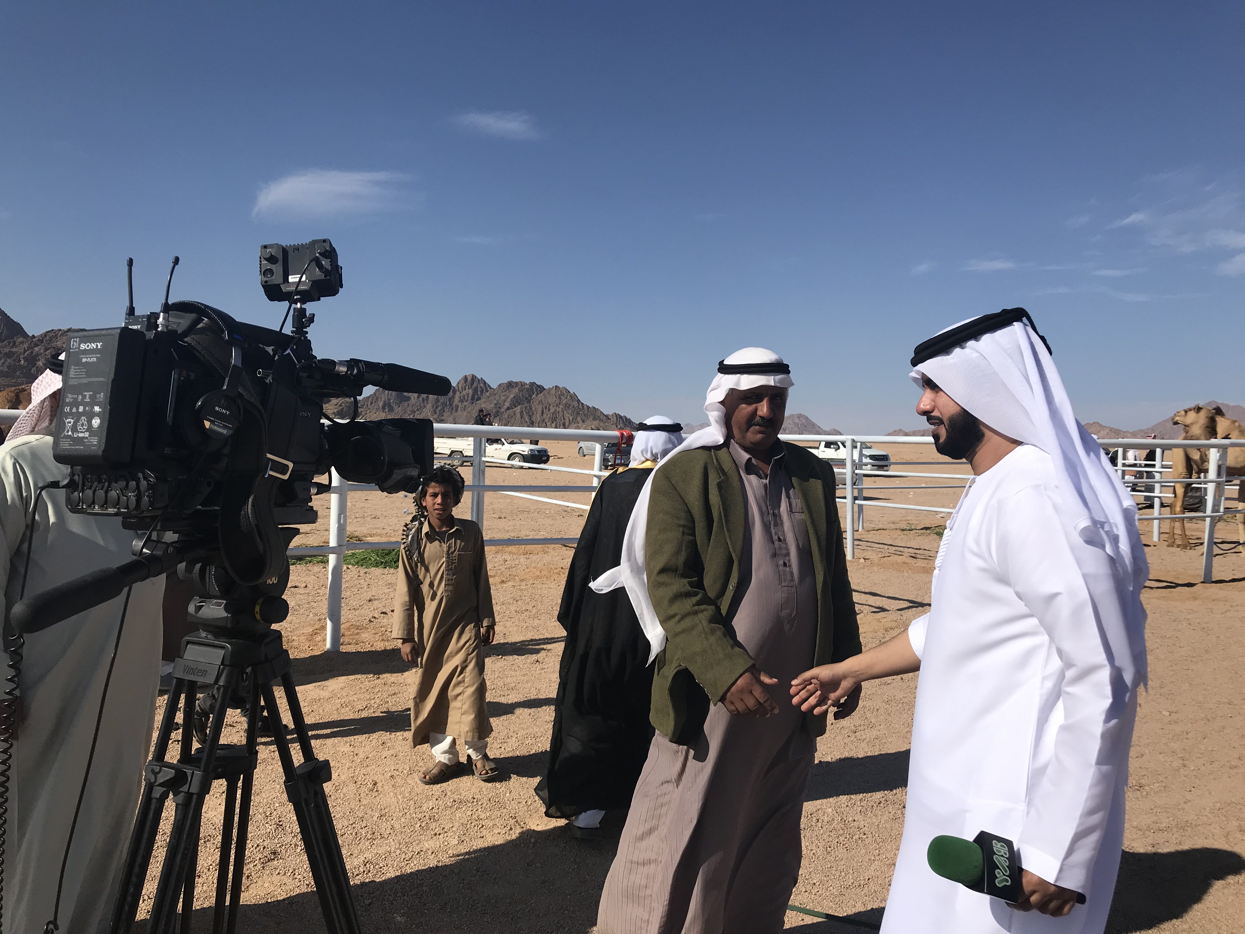 إعلاميون إماراتيون يتوافدون على شرم الشيخ لنقل فعاليات مهرجان التراث  (4)