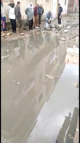  غرق شارع عبد العزيز قبالة بمياه الصرف الصحى (2)