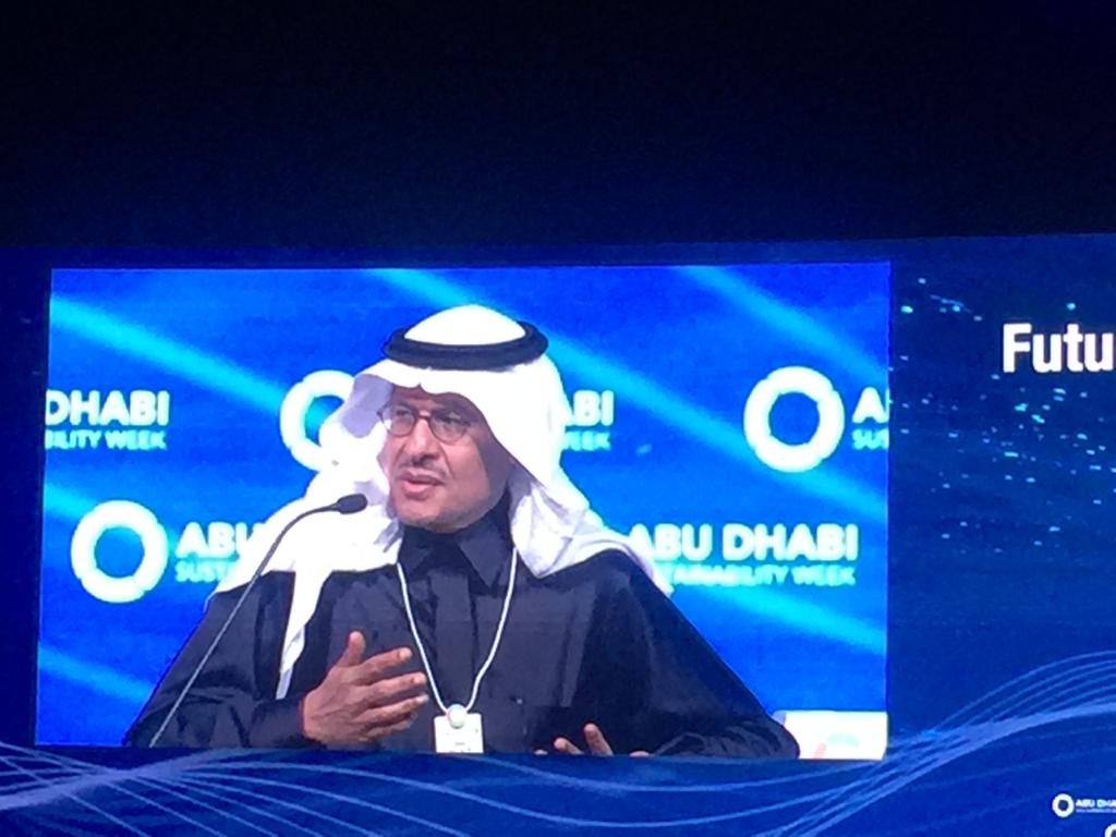 وزير الطاقة السعودي الامير عبد العزيز بن سلمان