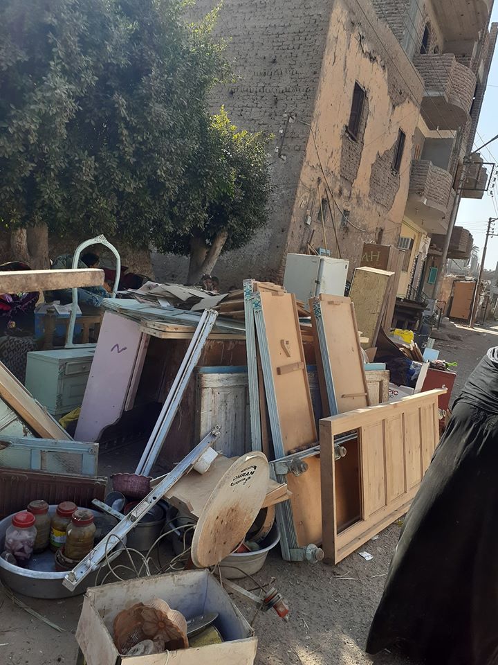 العناية الإلهية تنقذ عائلتين قبل إنهيار منزليهما بمدينة أرمنت (2)