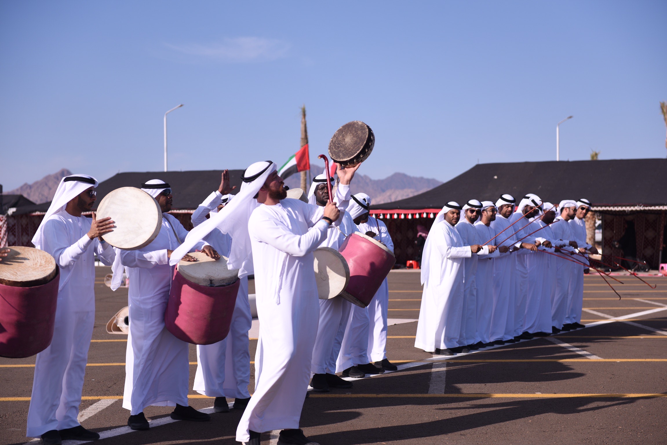 فرق الفنون الشعبية الإماراتية تقدم عروضها بمهرجان شرم الشيخ التراثى  (3)