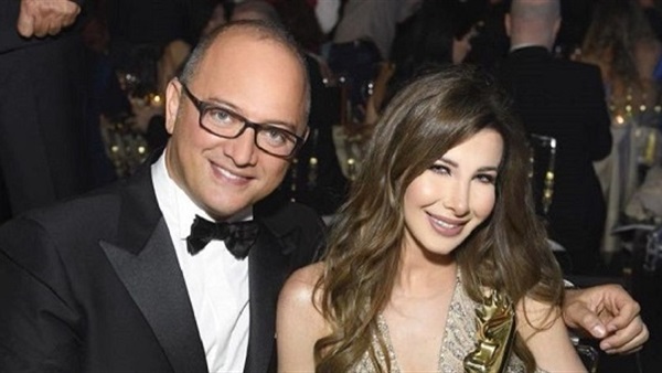 نانسى وزوجها