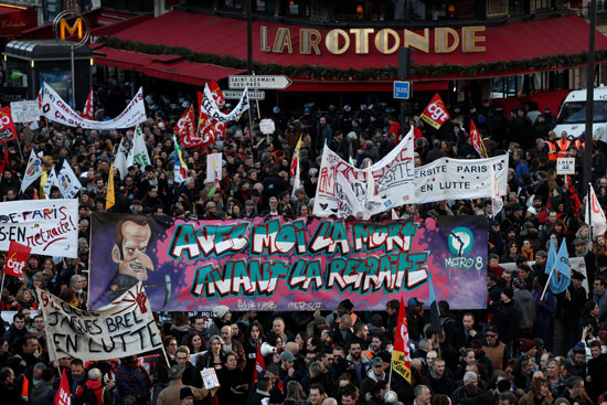 الاحتجاجات فى فرنسا