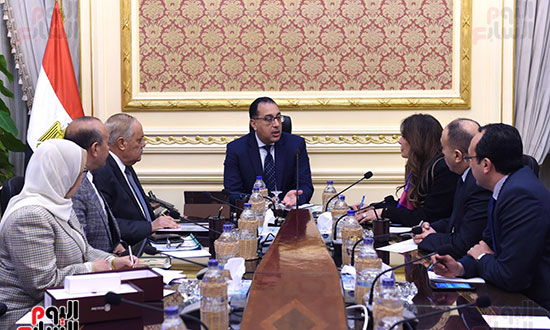 رئيس الوزراء يتابع موقف تأثيث مقار الوزارات بالعاصمة الإدارية  (9)