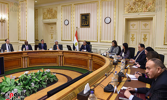 رئيس الوزراء يتابع موقف تأثيث مقار الوزارات بالعاصمة الإدارية  (5)