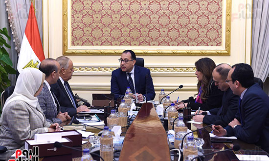 رئيس الوزراء يتابع موقف تأثيث مقار الوزارات بالعاصمة الإدارية  (8)