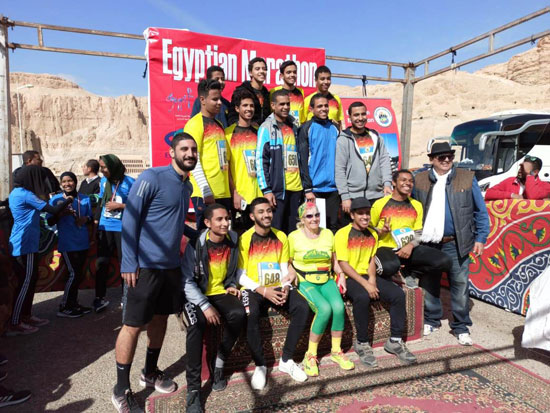 عداؤون الأردن واليابان ومصر يتصدرون مسابقات ماراثون مصر الدولي (5)