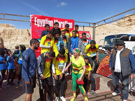 عداؤون الأردن واليابان ومصر يتصدرون مسابقات ماراثون مصر الدولي (4)