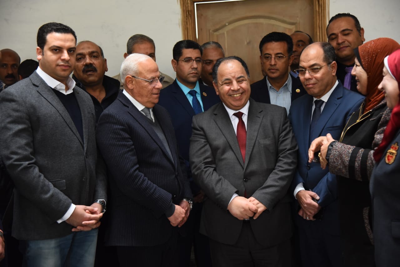 وزير المالية ومحافظ بورسعيد يتفقدان انشاء مبنى المديرية المالية (1)