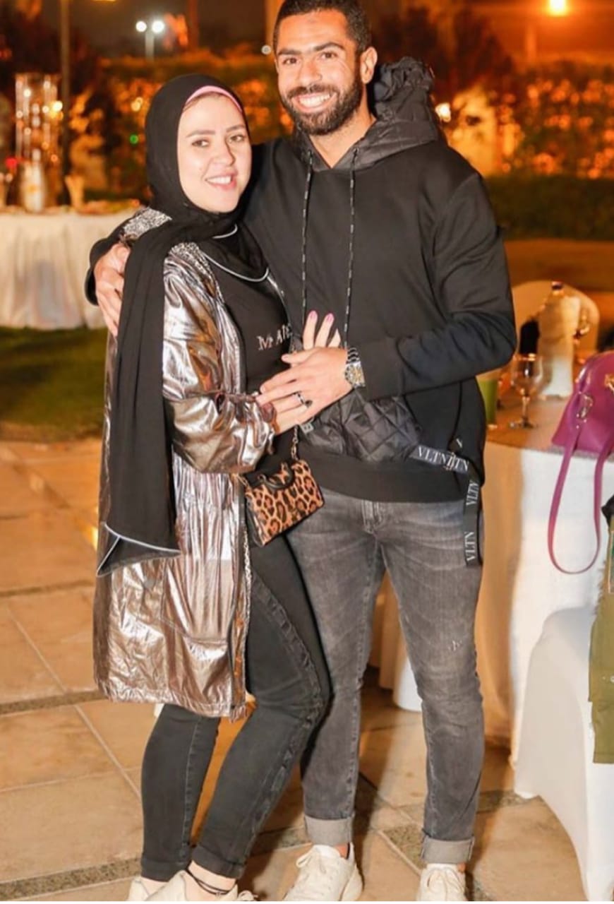 أحمد فتحى و زوجته نورا