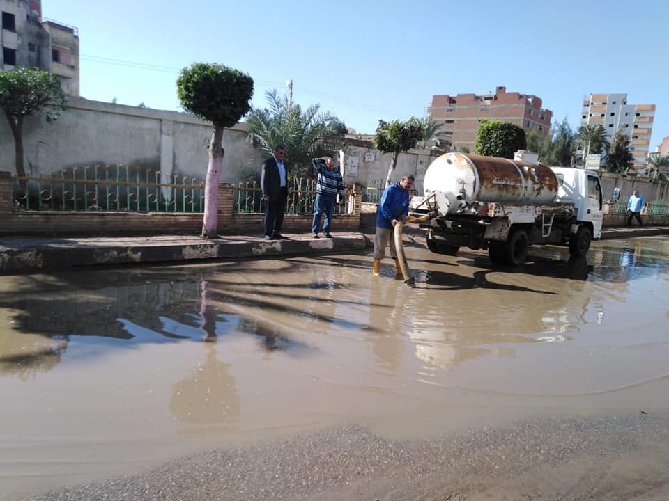 هبوط رياح وموجة صقيع بكفر الشيخ ورفع مياه الأمطار من الشوارع (4)