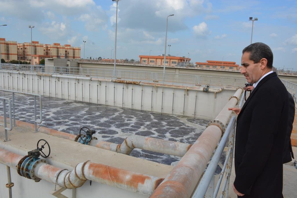 محافظ الغربية يتفقد محطة معالجة مياه الصرف الصحى والصناعى بالدواخلية (6)