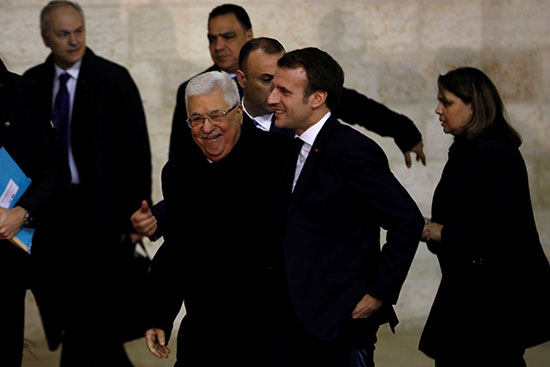 الرئيس ماكرون يزور رام الله ويلتقى الرئس عباس