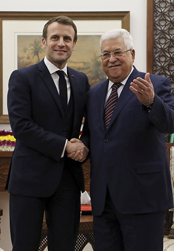 الرئيس الفرنسى يصل الضفة الغربية للقاء الرئيس الفلسطينى