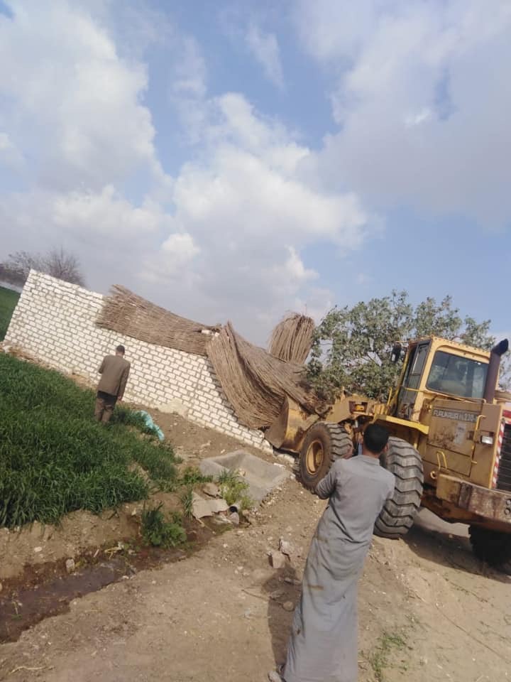 ازلة لمسطح 500 متر  على النيل ببنى سويف (2)