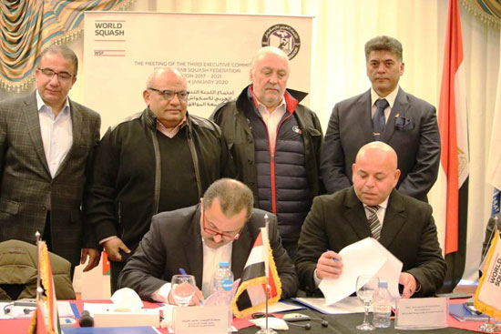 توقيع عقد إقامة بطولة مصر العربية الدولية للاسكواش بنادى مدينتى (3)
