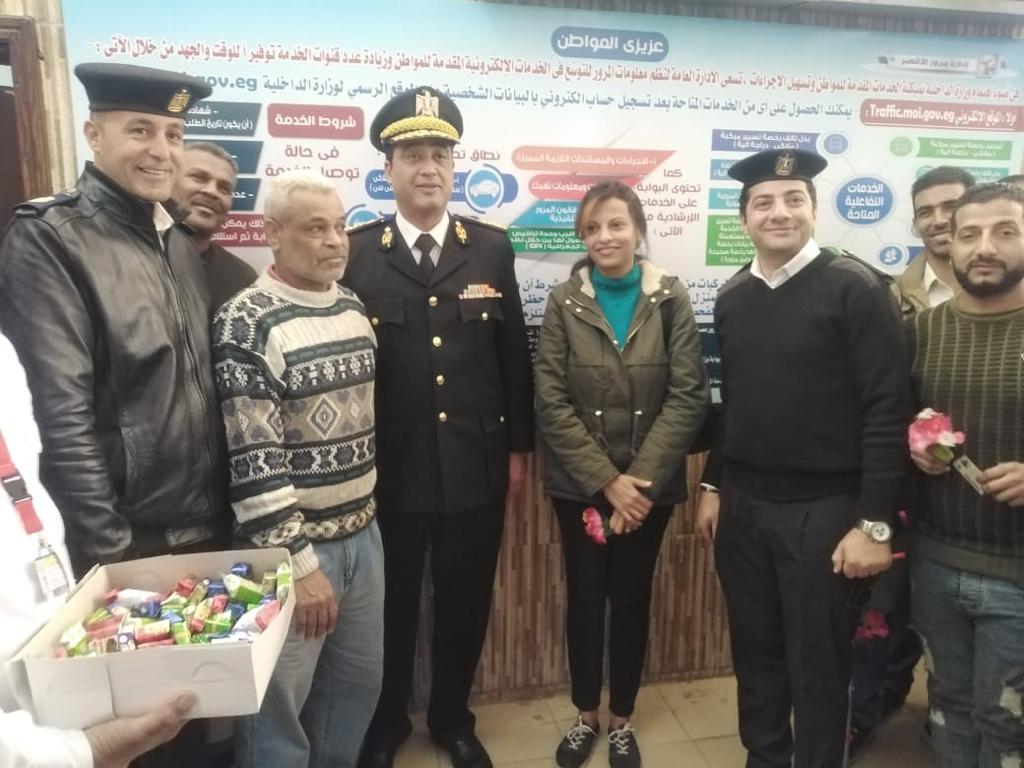 إستخراج رخص للمواطنين بالمجان (6)