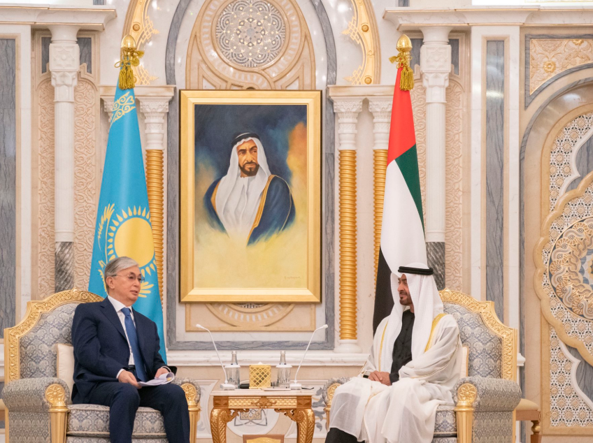محمد بن زايد ورئيس كازاخستان
