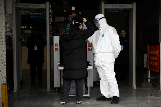 اجراءات وقائية بمترو بكين