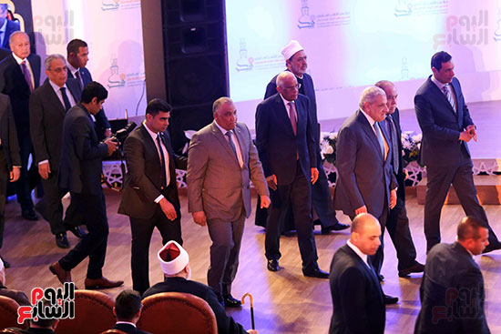 مؤتمر الأزهر العالمي حول تجديد الفكر والعلوم الإسلامية (4)