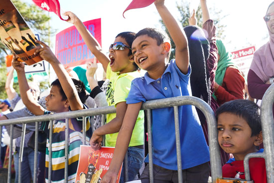 أطفال يشاركون فى المظاهرات