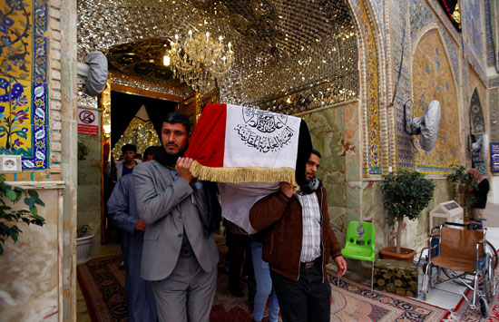 جنازة-متظاهر-عراقى-قتل-فى-اشتباكات-مع-الشرطة-العراقية