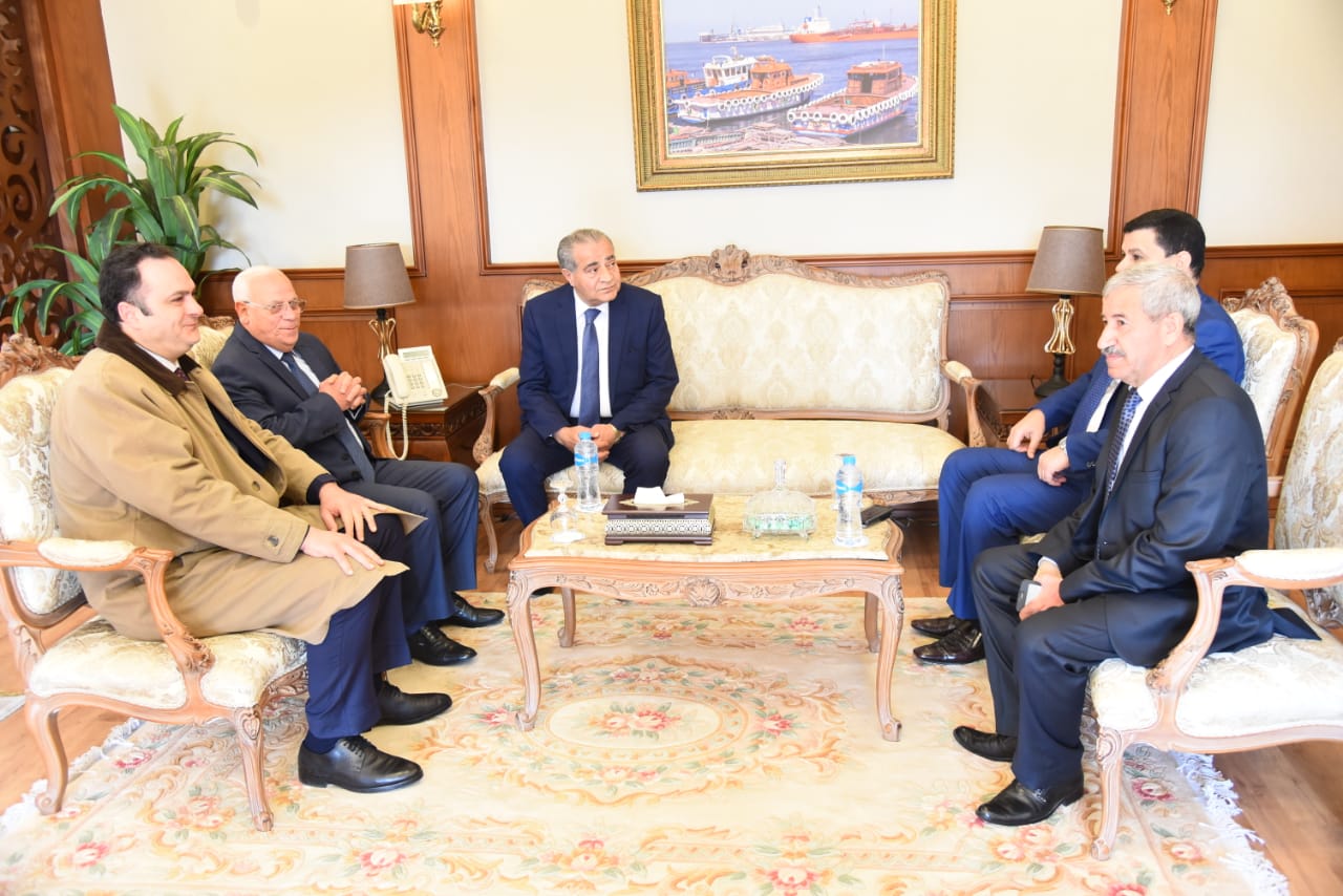 محافظ بورسعيد يستقبل وزير التموين لافتتاح وتفقد عدد من المشروعات (2)