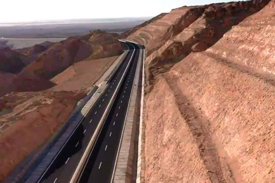 مشروعات الطرق شرايين جديدة تربط ربوع مصر (17)