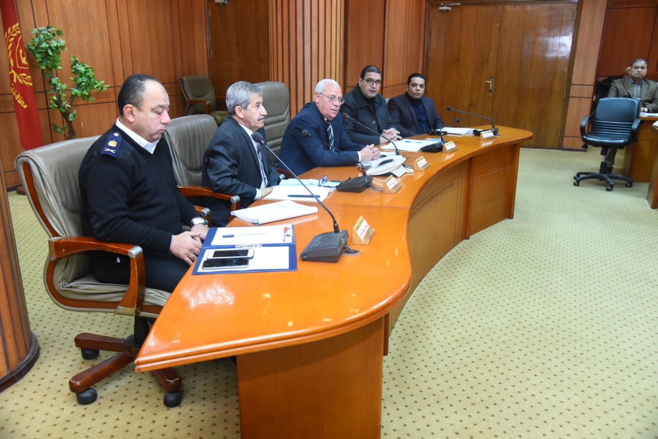 اجتماع المجلس التنفيذى لمحافظة بورسعيد (5)