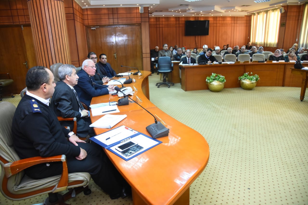 اجتماع المجلس التنفيذى لمحافظة بورسعيد (3)
