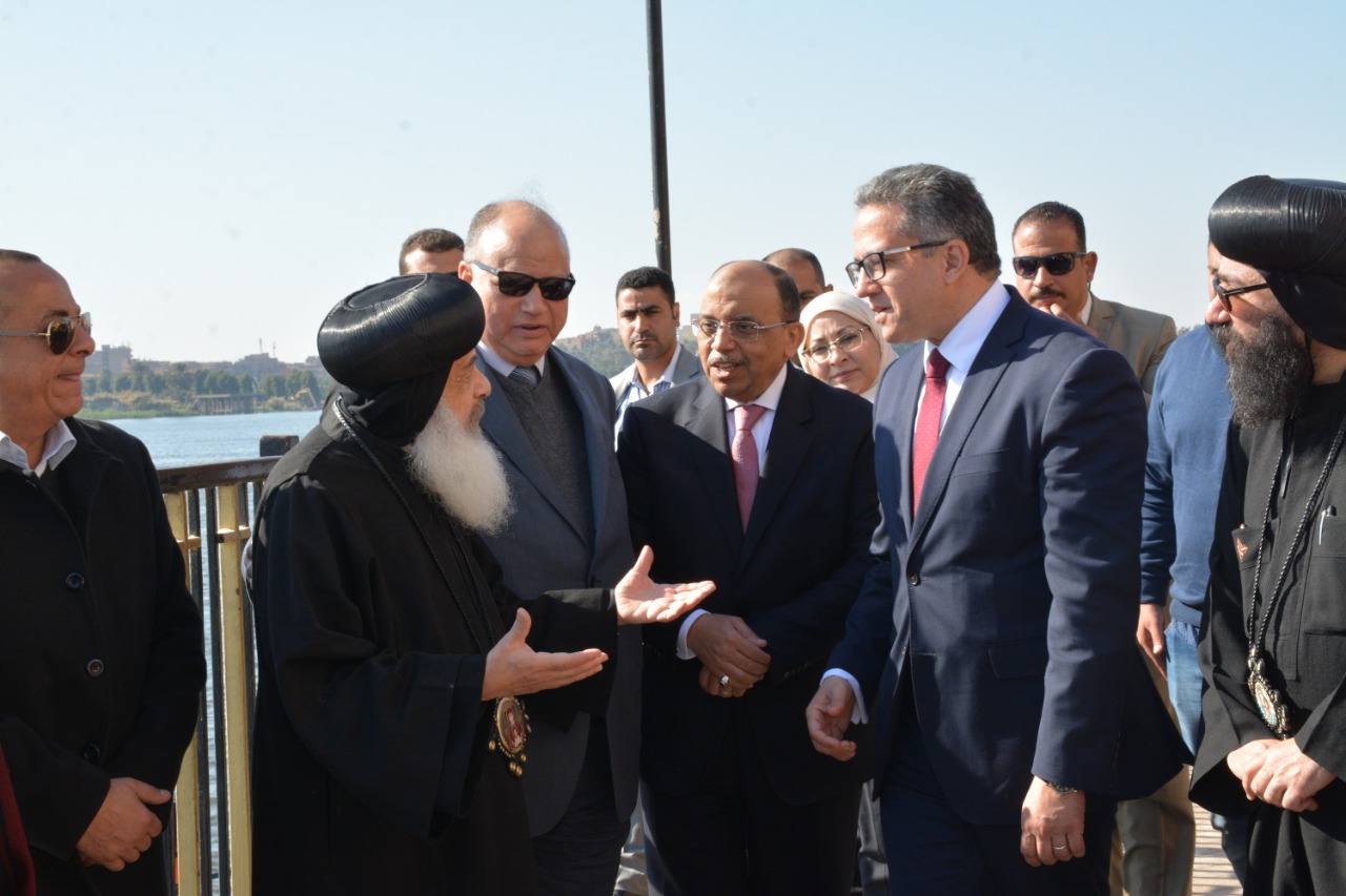 جولة وزير التنمية المحلية ووزير السياحة والآثار ومحافظ القاهرة (5)