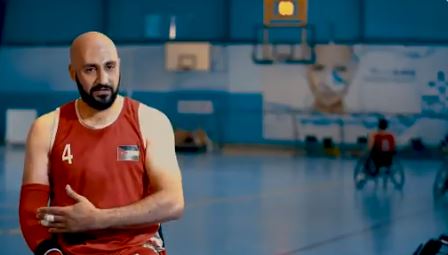 أسامة أبو خاطر يروى حكايته مع كرة السلة على الكراسى المتحركة