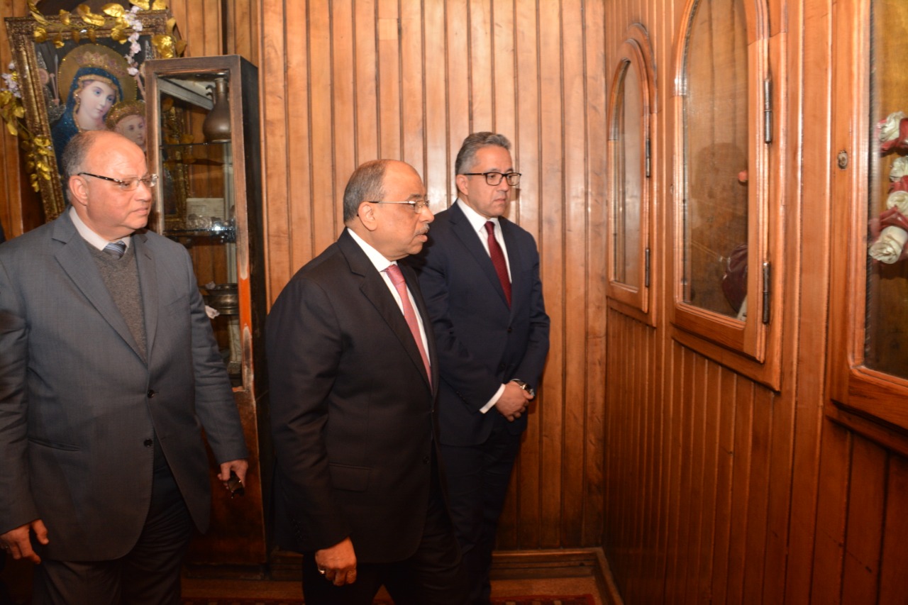جولة وزير التنمية المحلية ووزير السياحة والآثار ومحافظ القاهرة (6)