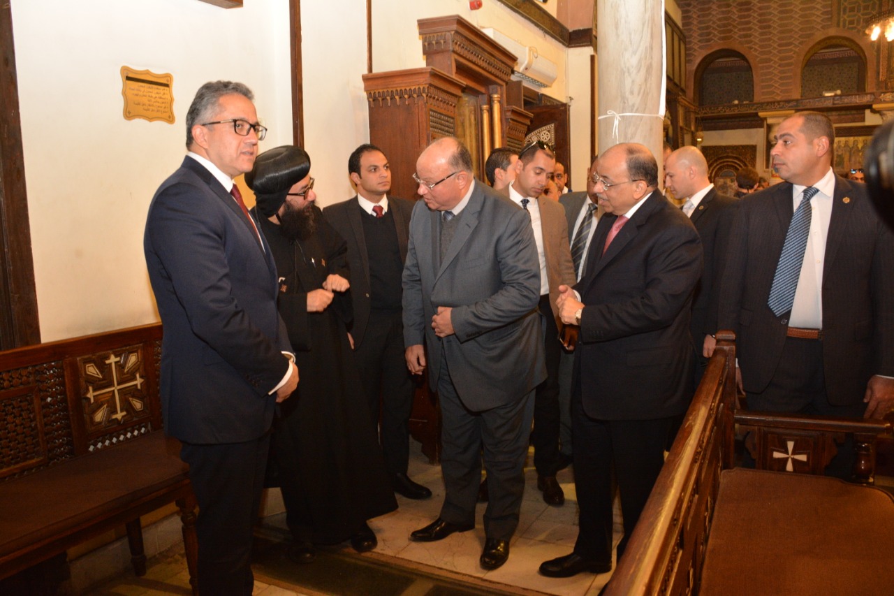 جولة وزير التنمية المحلية ووزير السياحة والآثار ومحافظ القاهرة (8)