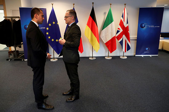 وزراء خارجية أيطاليا وألمانيا يحضران اجتماعًا لمناقشة الأزمة الليبية في بروكسل