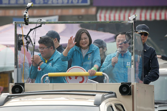 الحملات الانتخابية لرئيسة تايوان تساى