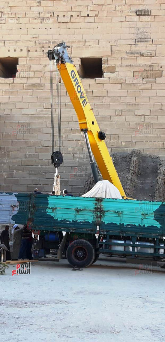 إنفراد..-بدء-أعمال-نقل-تماثيل-الكباشالأربعة-من-معابد-الكرنك-(2)