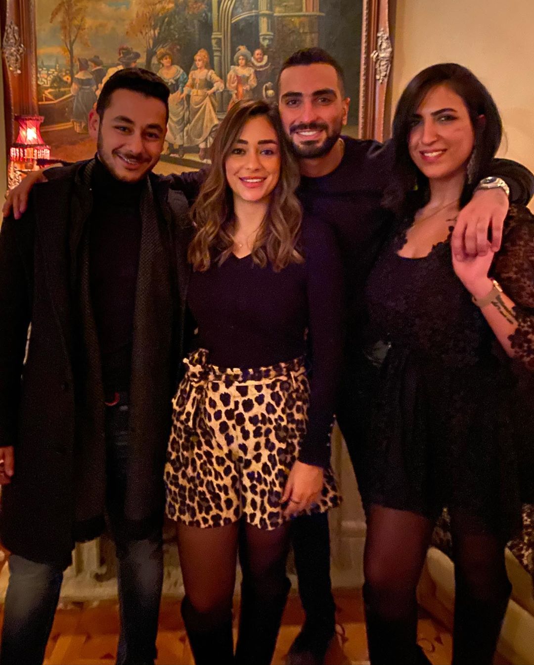 محمد الشرنوبى يحتفل بعيد ميلاده مع خطيبته راندا رياض