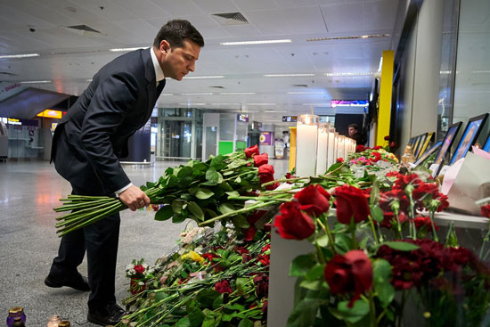 الرئيس الأوكرانى يشارك فى تأبين الضحايا