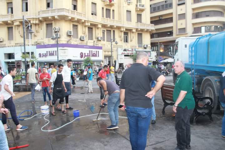 غسيل شارع الألفى وسط القاهرة (2)