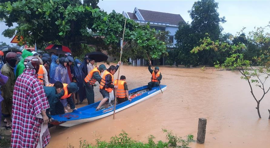 فيضانات فيتنام  (2)